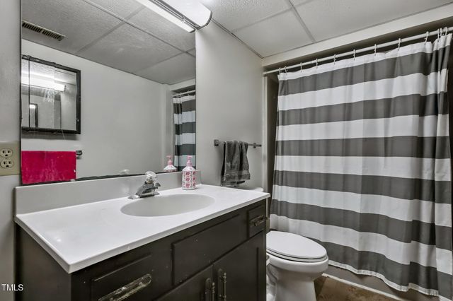 $1,499,900 | 6 St James Place, Chapel Hill, NC 27514