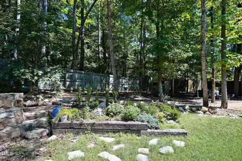 $1,499,900 | 6 St James Place, Chapel Hill, NC 27514