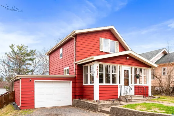 $299,900 | 1516 North 8th Avenue East, Duluth, MN 55805