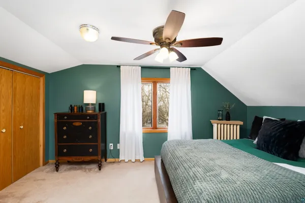 $299,900 | 1516 North 8th Avenue East, Duluth, MN 55805