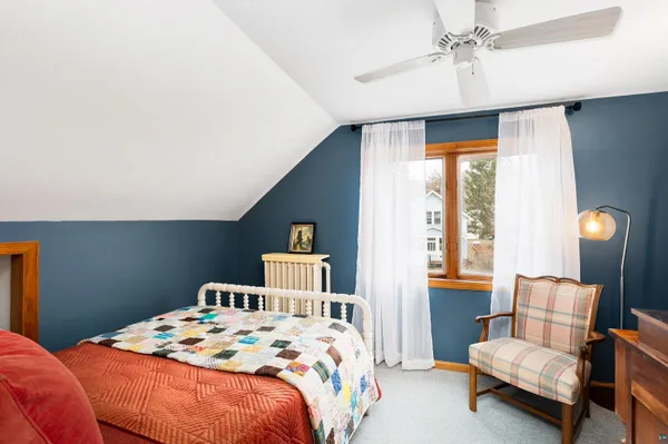 $299,900 | 1516 North 8th Avenue East, Duluth, MN 55805
