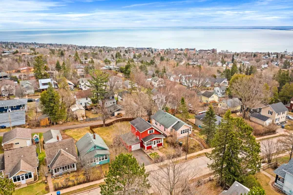 $299,900 | 1516 North 8th Avenue East, Duluth, MN 55805