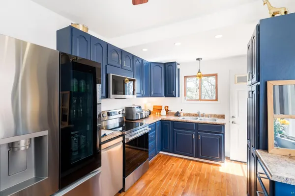 $299,900 | 1516 North 8th Avenue East, Duluth, MN 55805