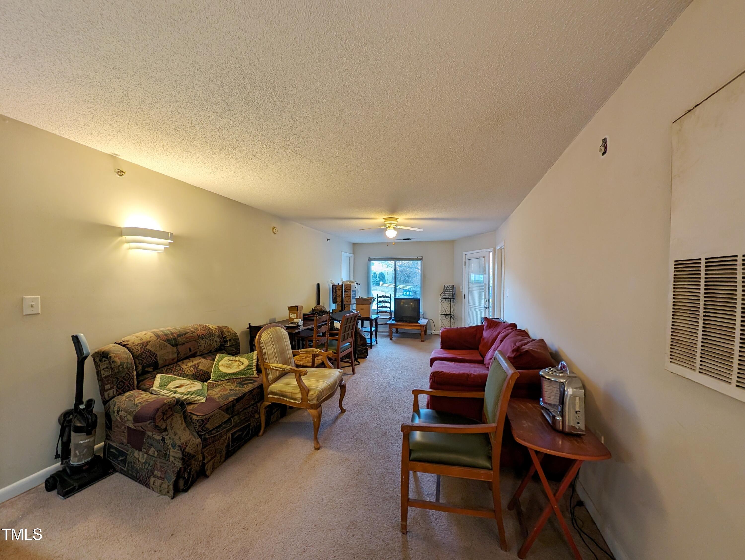 1431 Collegiate Circle, Unit 302 Raleigh, NC 27606 - Photo 2 of 7 collegiate living