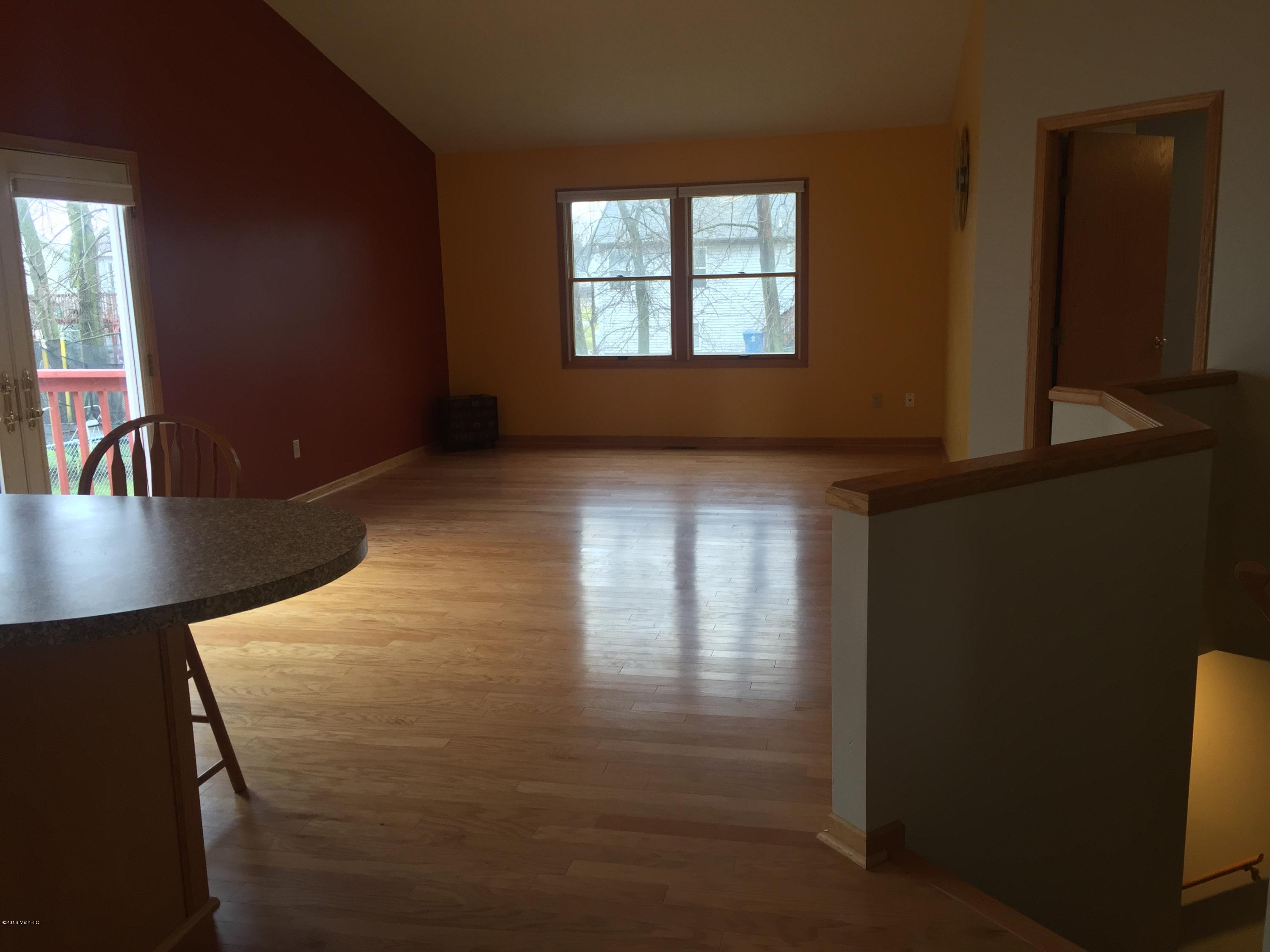 3157 Riley Ridge Road Holland, MI 49424 - Photo 9 of 23 IMG_4539