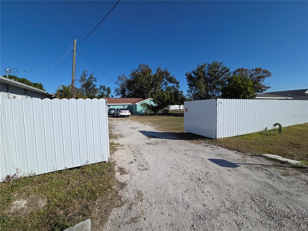 2839 Olympic Street Sarasota, FL 34231 - Photo 32 of 34 a backyard of a house