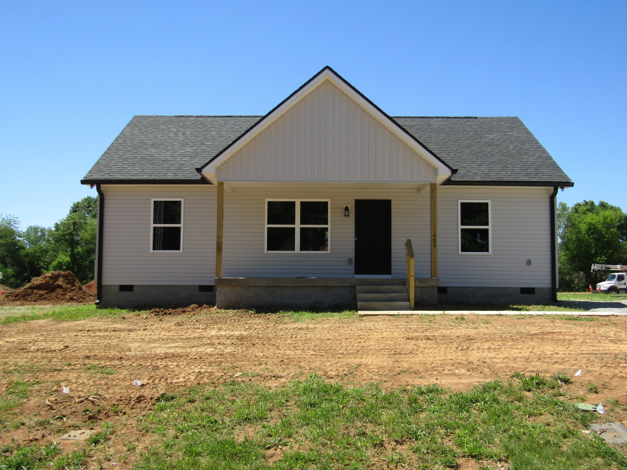 480 Crescent Factory Road Lawrenceburg, TN 38464 - Photo 1 of 14 a house with yard in front of it