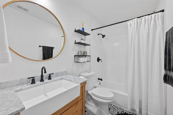 $2,850 | 3836 Arrow Drive, Austin, TX 78749