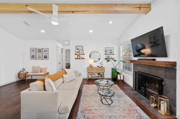 $2,850 | 3836 Arrow Drive, Austin, TX 78749