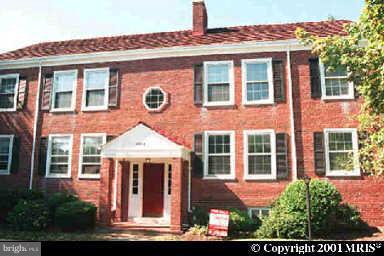 2932 South Buchanan Street, Unit B2 Arlington, VA 22206 - Photo 2 of 30 Exterior (Main)