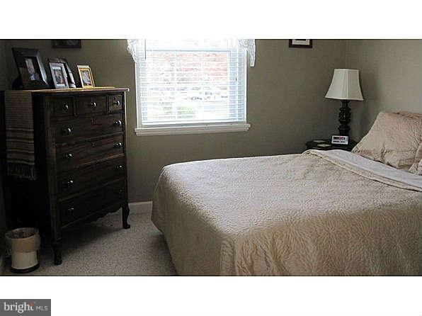 2932 South Buchanan Street, Unit B2 Arlington, VA 22206 - Photo 14 of 30 Bedroom (Master)