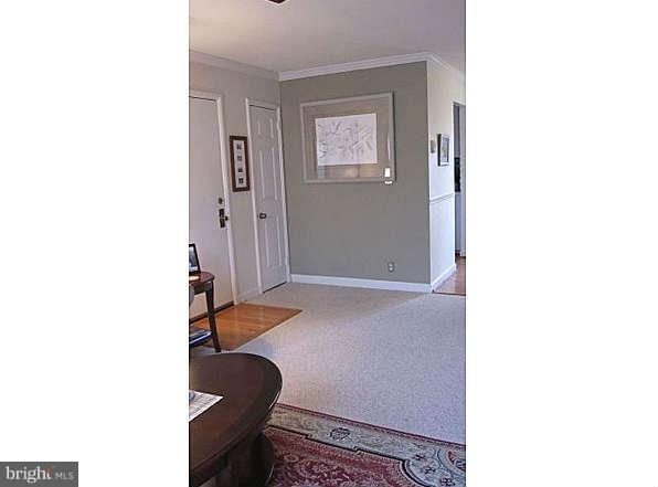 2932 South Buchanan Street, Unit B2 Arlington, VA 22206 - Photo 3 of 30 Interior (General)