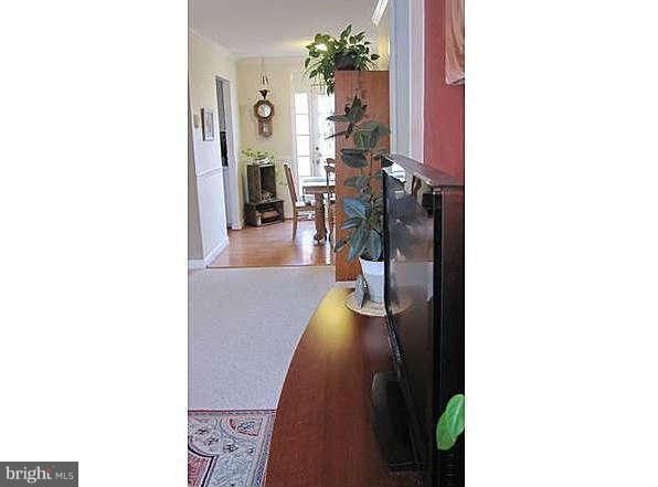 2932 South Buchanan Street, Unit B2 Arlington, VA 22206 - Photo 7 of 30 Interior (General)