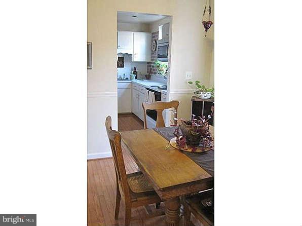 2932 South Buchanan Street, Unit B2 Arlington, VA 22206 - Photo 10 of 30 Interior (General)