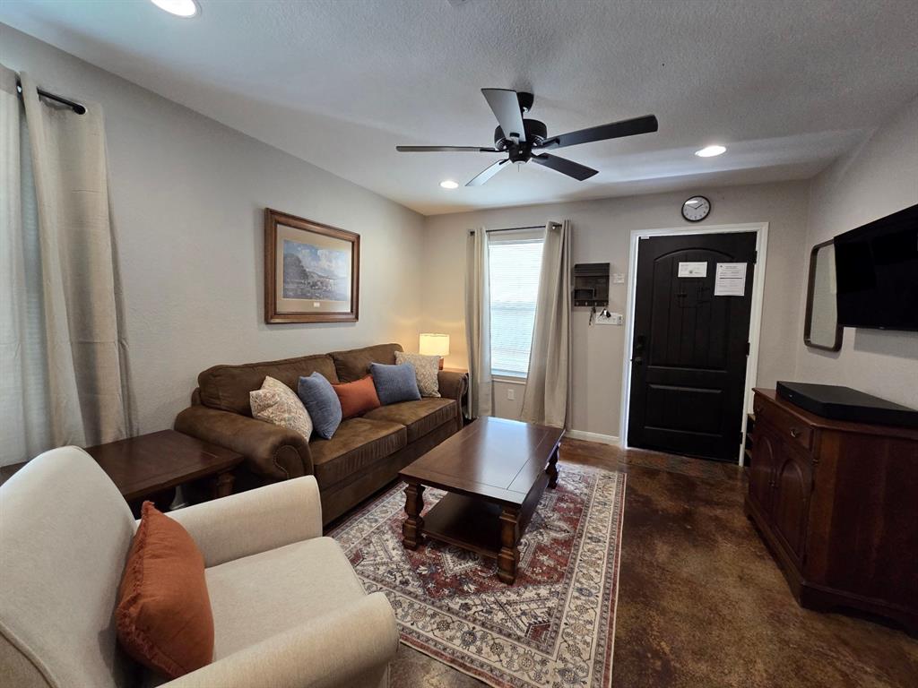 1621 Alexander Avenue Waco, TX 76708 - Photo 3 of 16 Gallery Image 3