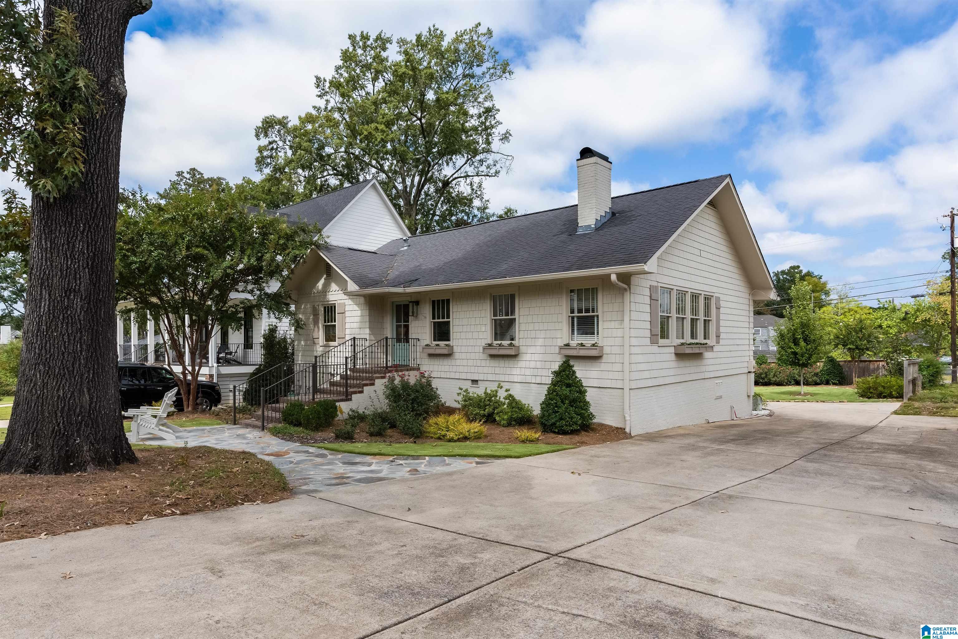 1844 Lancaster Road Birmingham, AL 35209 - Photo 2 of 45
