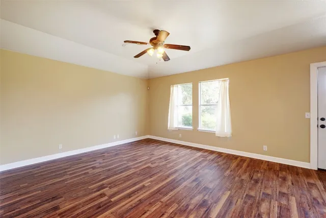 $1,950 | 136 Holmstrom Street, Hutto, TX 78634