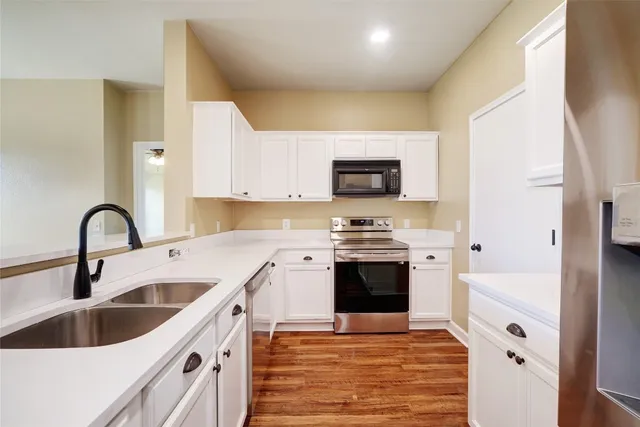 $1,950 | 136 Holmstrom Street, Hutto, TX 78634