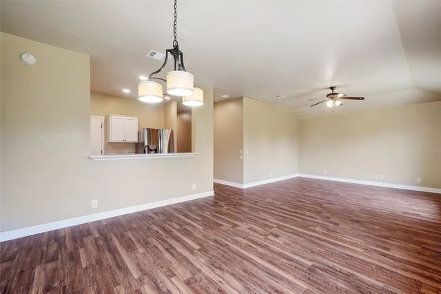 $1,950 | 136 Holmstrom Street, Hutto, TX 78634