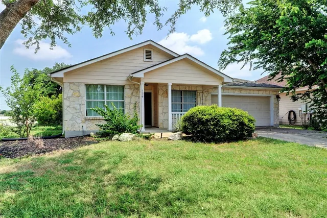 $1,950 | 136 Holmstrom Street, Hutto, TX 78634