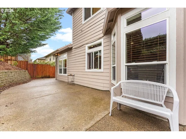 $730,000 | 6338 Southeast Dunbar Drive, Portland, OR 97236