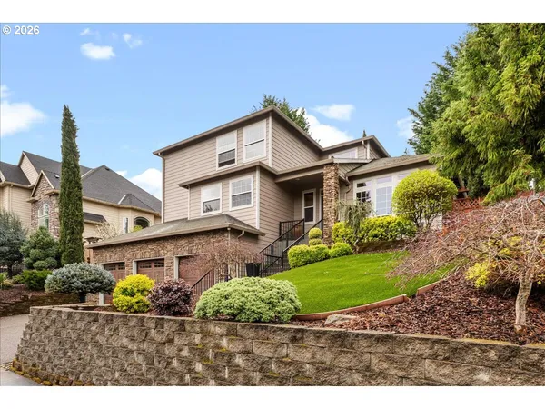 $730,000 | 6338 Southeast Dunbar Drive, Portland, OR 97236