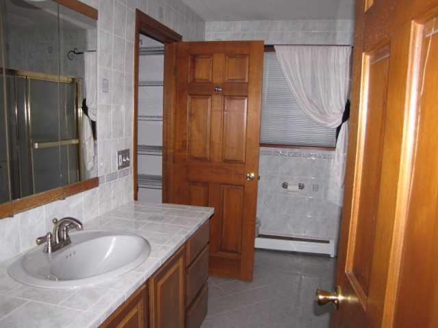 5 Sylvan Way Augusta, ME 04330 - Photo 9 of 14 Bathroom.