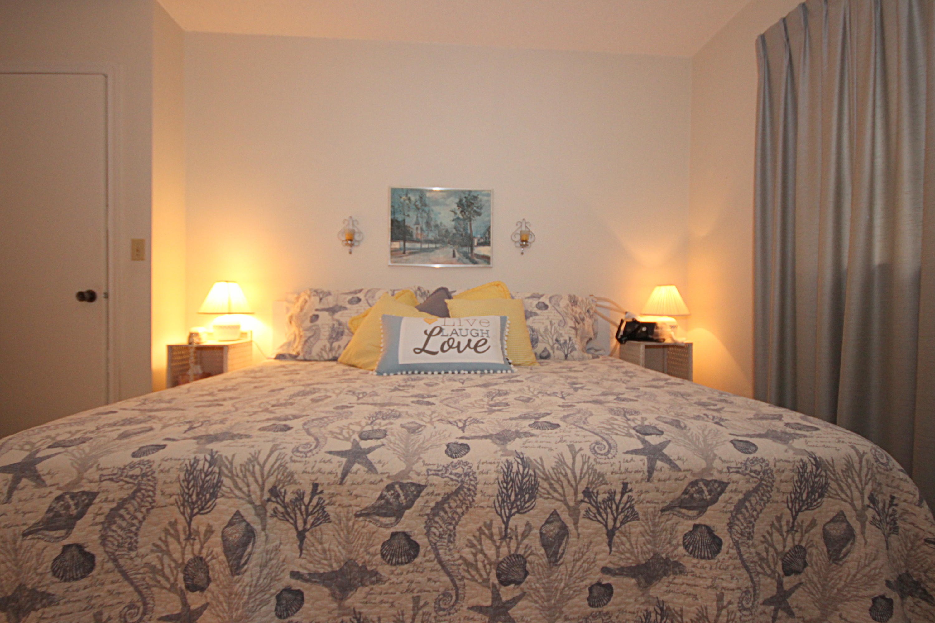 92 Laredo Lane Boca Raton, FL 33487 - Photo 11 of 20 92 LAREDO LN 020.JPG2121