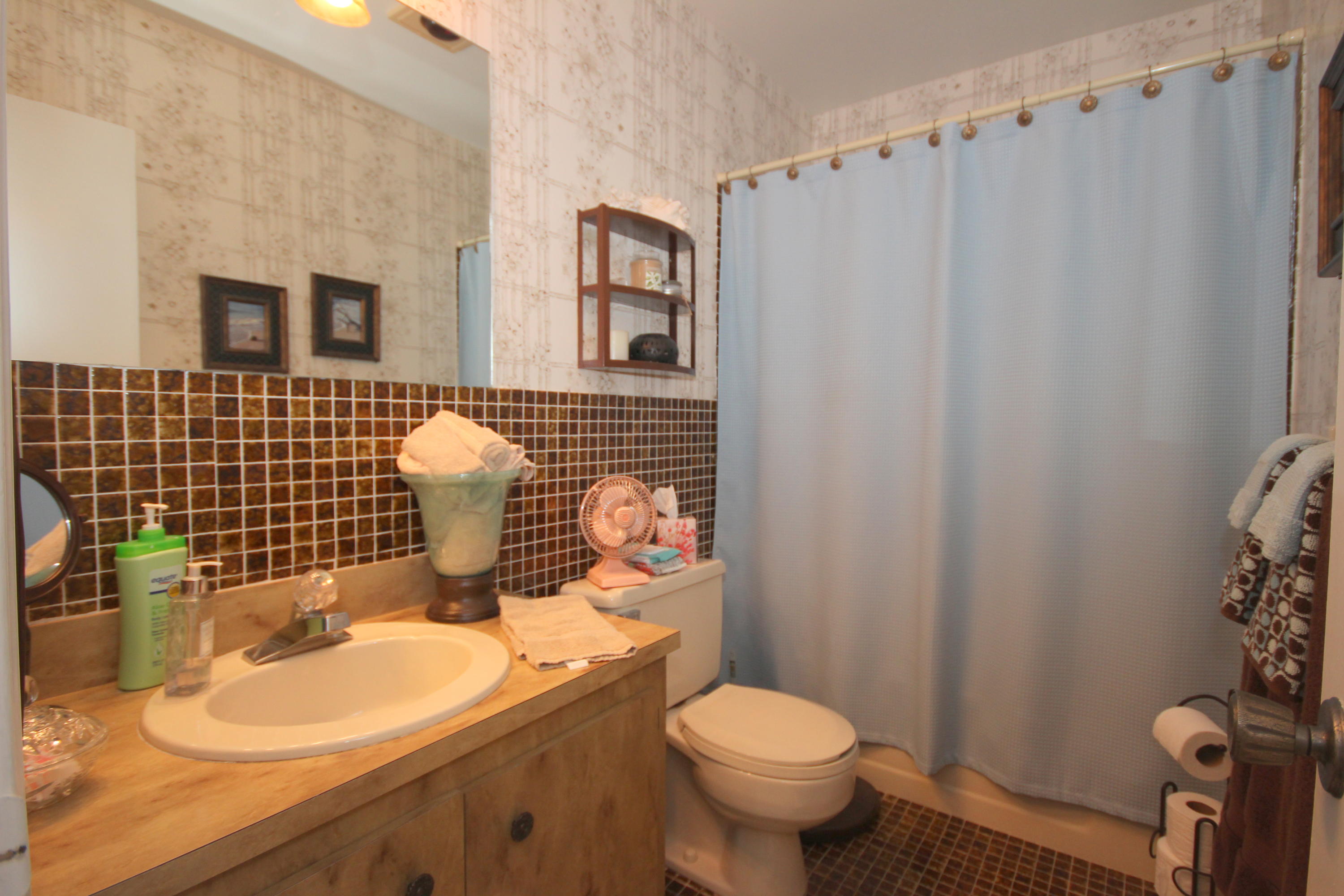 92 Laredo Lane Boca Raton, FL 33487 - Photo 15 of 20 92 LAREDO LN 028.JPG666