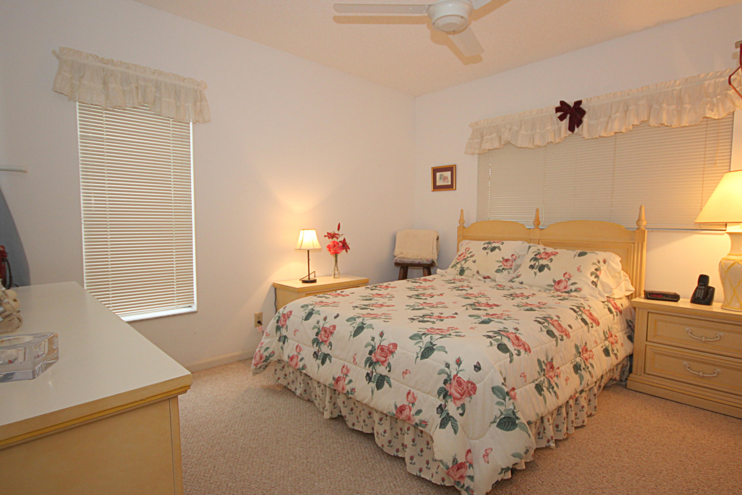 92 Laredo Lane Boca Raton, FL 33487 - Photo 16 of 20 92 LAREDO LN 029.JPG555