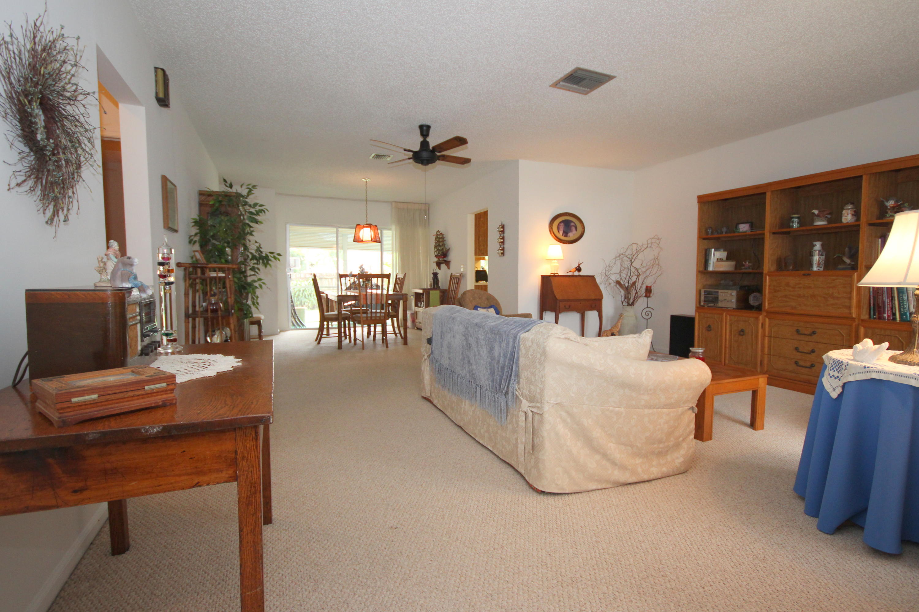 92 Laredo Lane Boca Raton, FL 33487 - Photo 5 of 20 92 LAREDO LN 010.JPG32323212