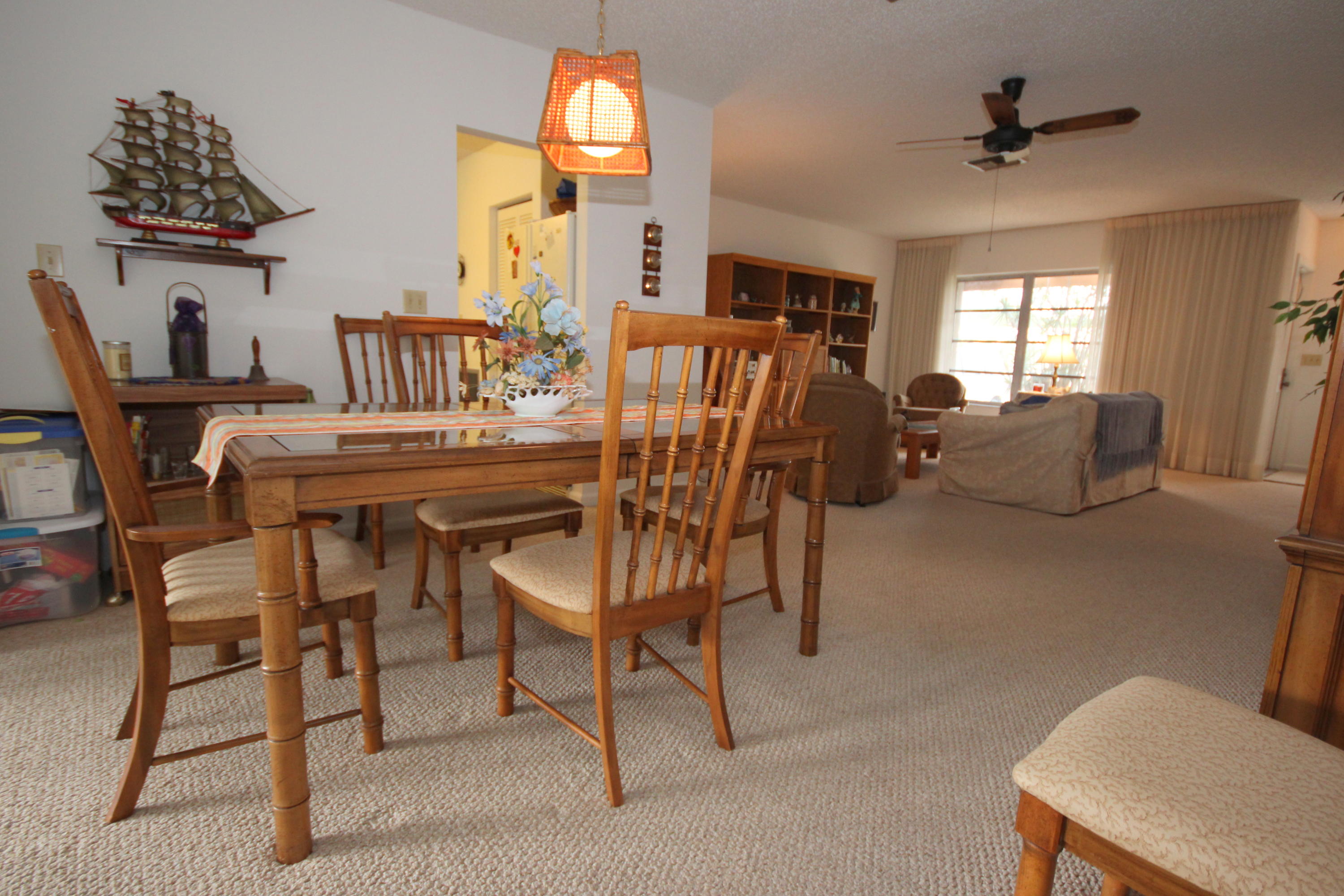 92 Laredo Lane Boca Raton, FL 33487 - Photo 6 of 20 92 LAREDO LN 017.JPG323232