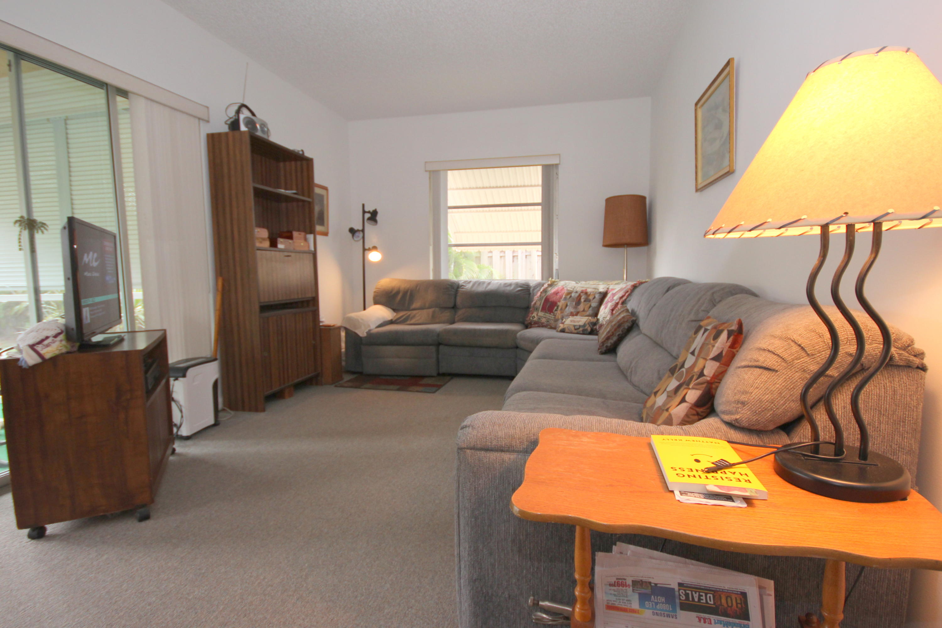 92 Laredo Lane Boca Raton, FL 33487 - Photo 10 of 20 92 LAREDO LN 015.JPG98989