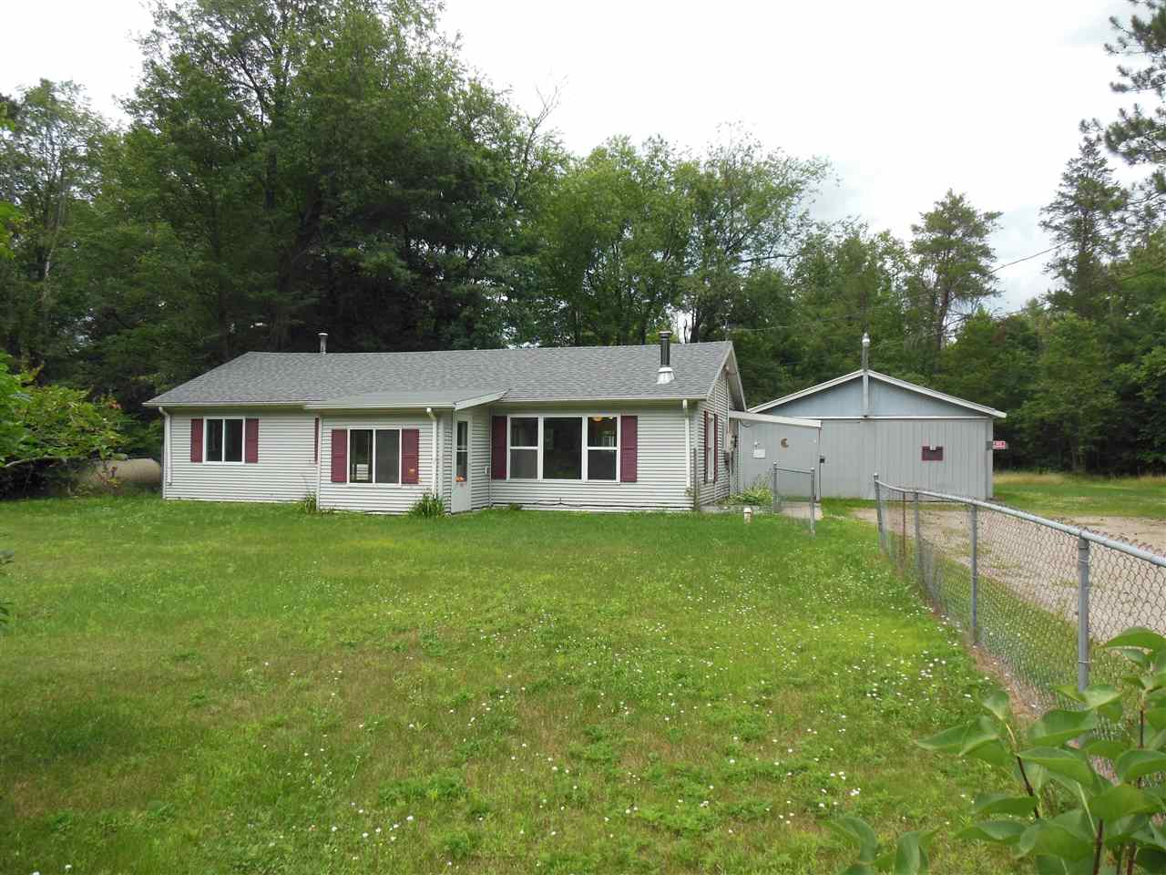 1253 East Stockwell Road Harrison, MI 48625 - Photo 3 of 32 Gallery Image 3