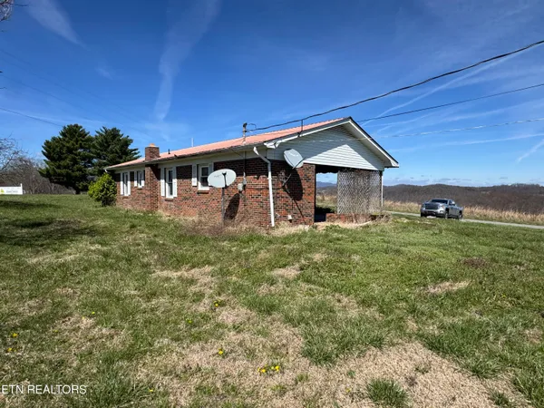 $325,000 | 120 Oak Grove Church Road, Harrogate, TN 37752