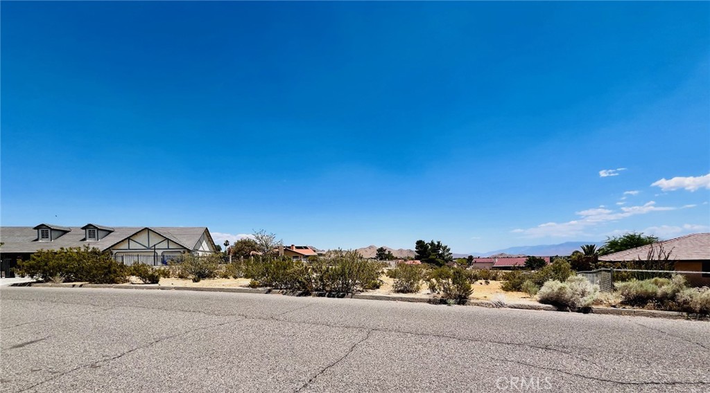 47333203 Muni Road Apple Valley, CA 92307 - Photo 11 of 21 a view of a street