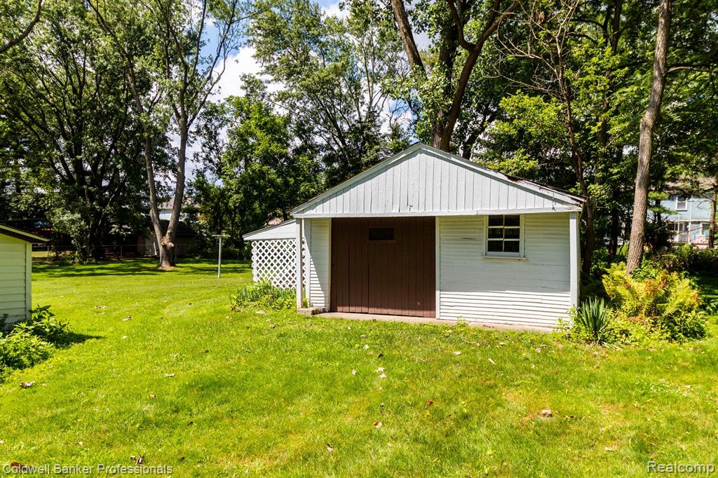 520 Willard Avenue Rochester Hills, MI 48307 - Photo 31 of 36