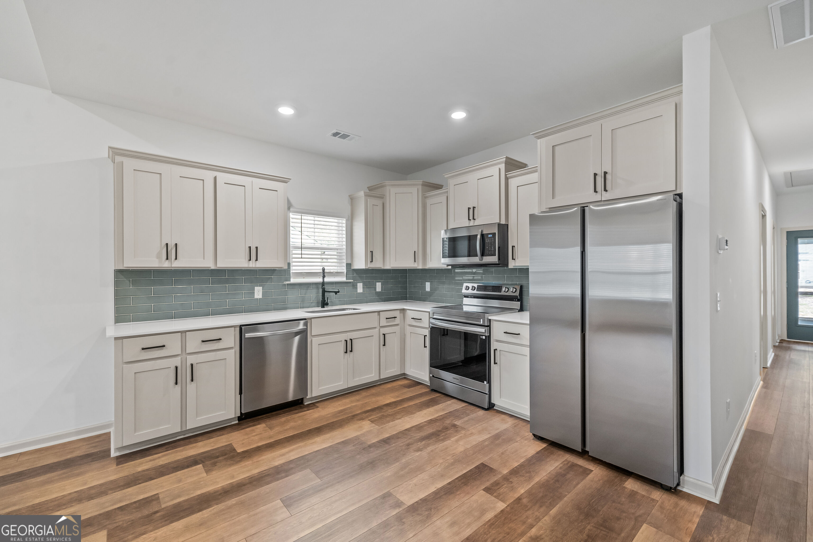 145 Waters Pembroke, GA 31321 - Photo 14 of 50 Gallery Image 14