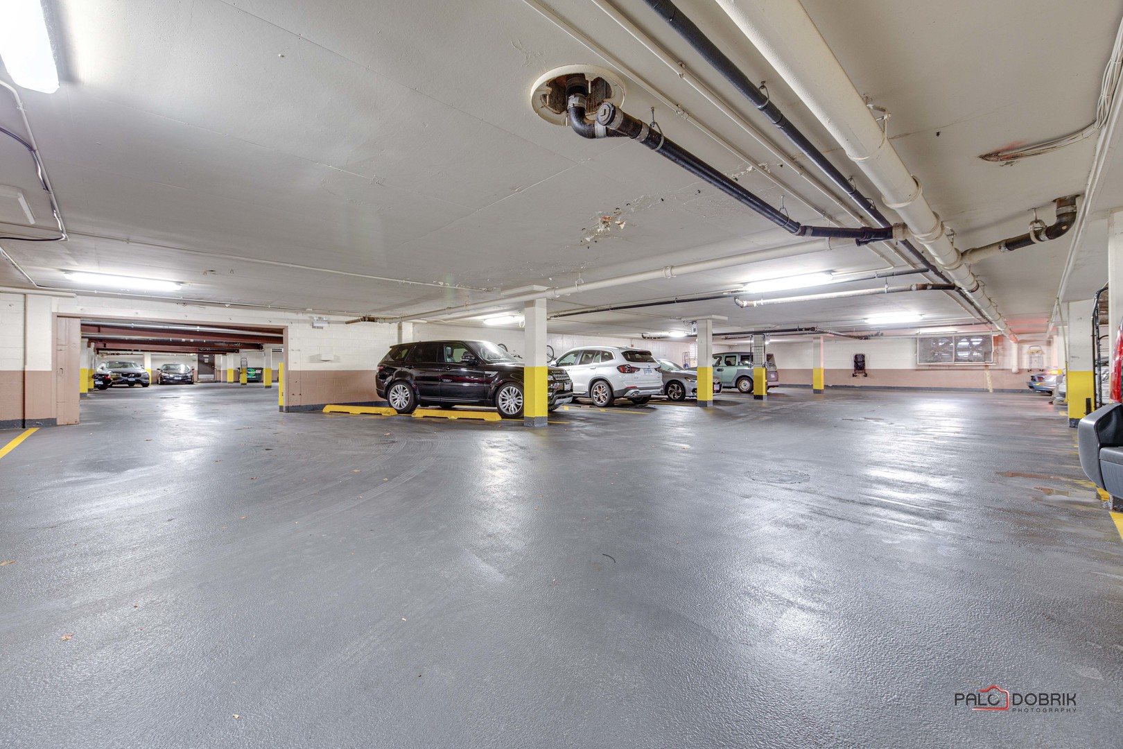 2420 West Talcott Road, Unit 315 Park Ridge, IL 60068 - Photo 21 of 22 a view of a city street with cars