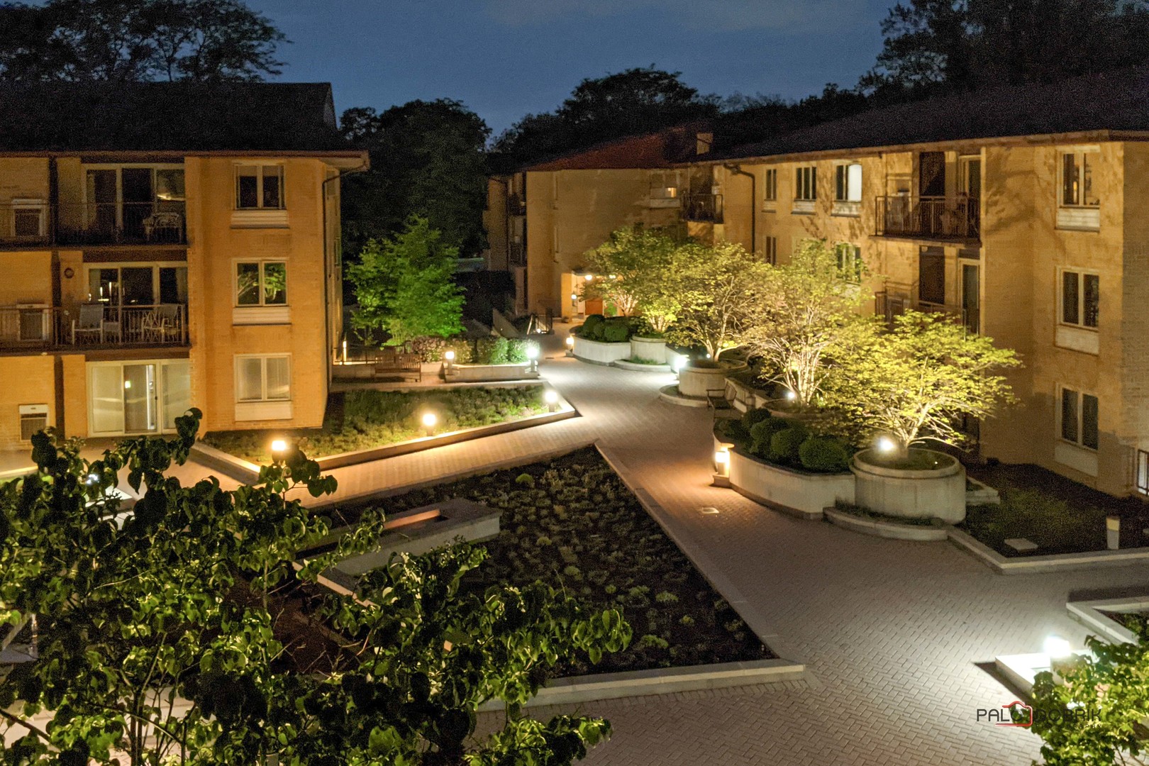 2420 West Talcott Road, Unit 315 Park Ridge, IL 60068 - Photo 4 of 22 a view of swimming pool