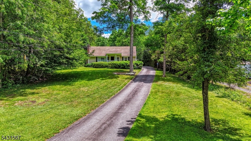 28 Saw Mill Road Warren, NJ 07059 - Photo 4 of 38