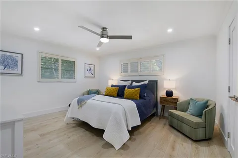 $1,985,000 | 1600 Curlew Avenue, Naples, FL 34102