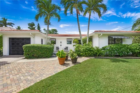$1,985,000 | 1600 Curlew Avenue, Naples, FL 34102