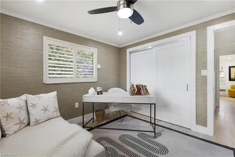 $1,985,000 | 1600 Curlew Avenue, Naples, FL 34102