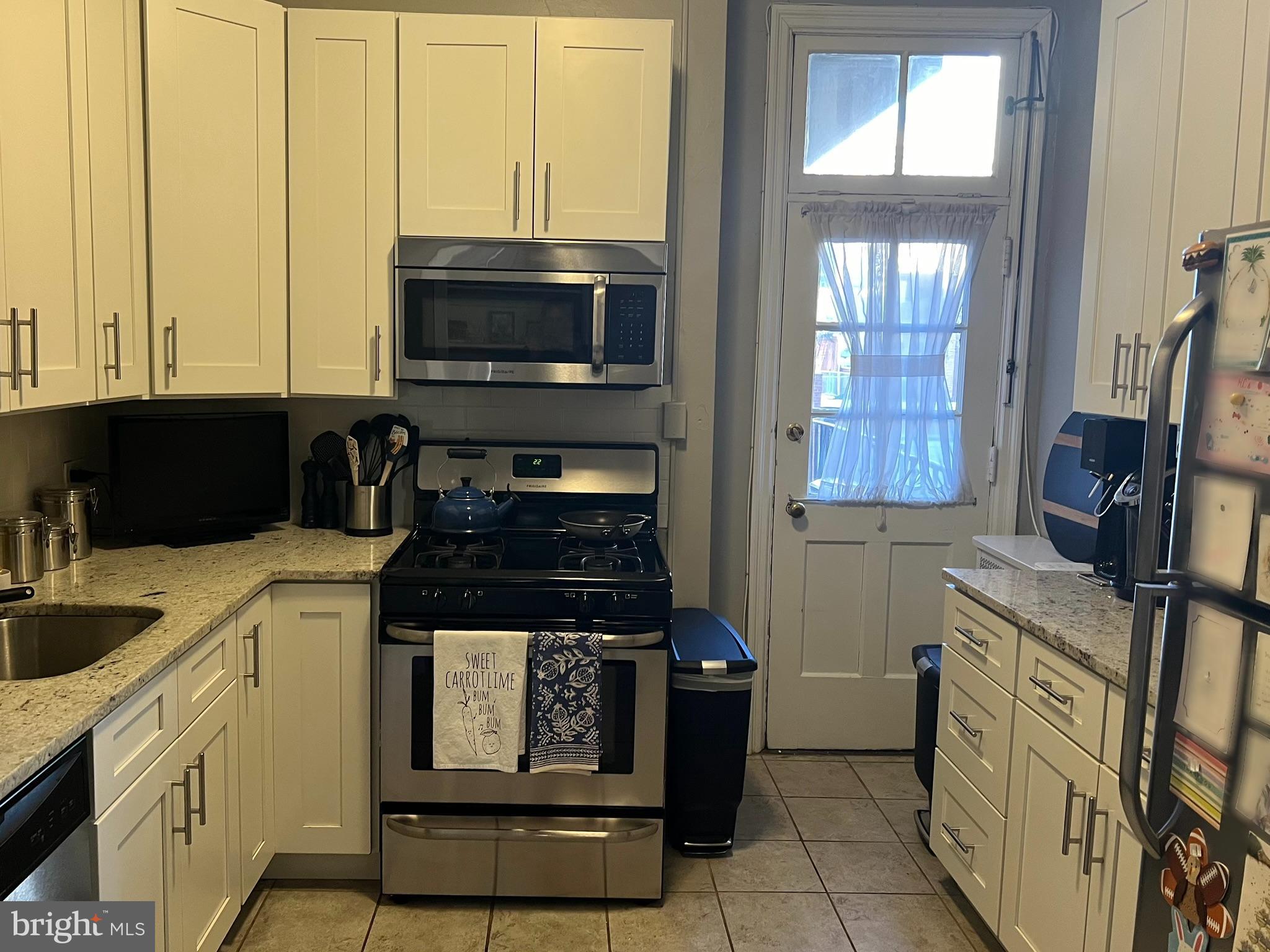 2031 Locust Street, Unit 301 Philadelphia, PA 19103 - Photo 6 of 22