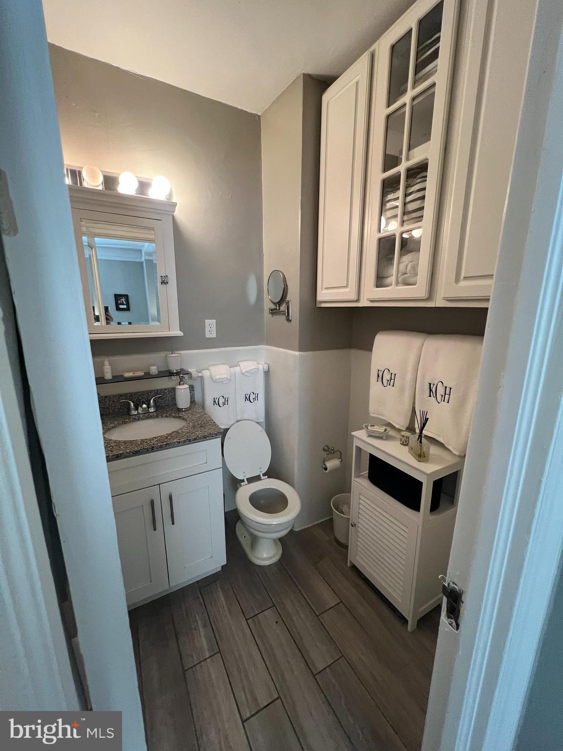 2031 Locust Street, Unit 301 Philadelphia, PA 19103 - Photo 10 of 22