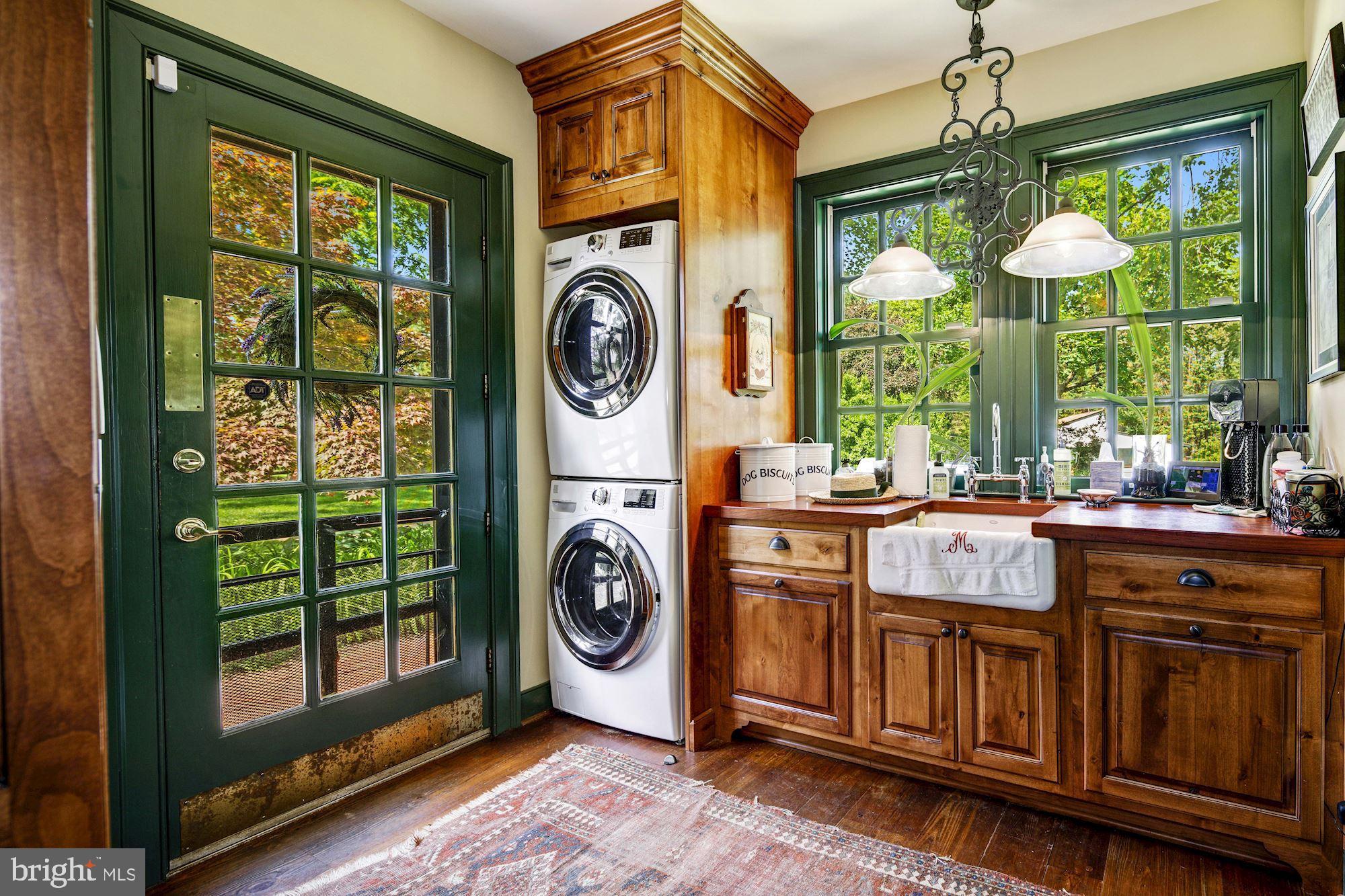 13032 Highland Road Highland, MD 20777 - Photo 27 of 114 Laundry/Mud room
