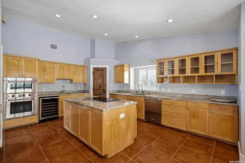 $745,000 | 145 Valley Home Road North, Comfort, TX 78013