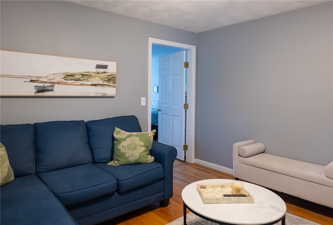 35 Sachem Road Narragansett, RI 02882 - Photo 15 of 37