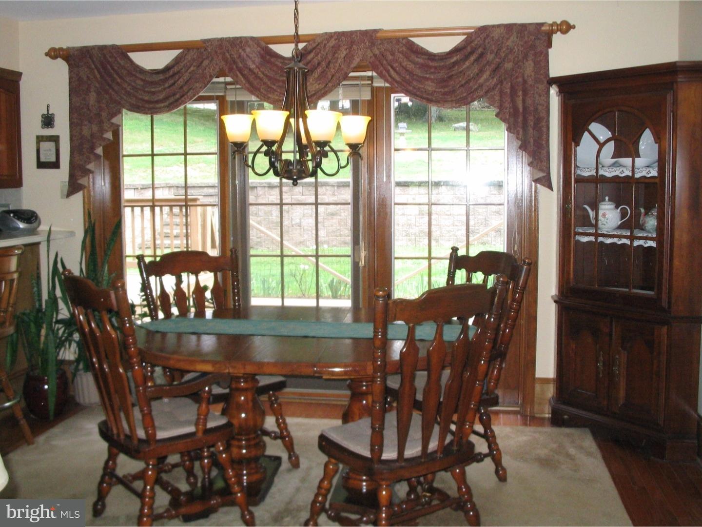 976 Old Dolington Road Newtown, PA 18940 - Photo 8 of 22 Breakfast Room